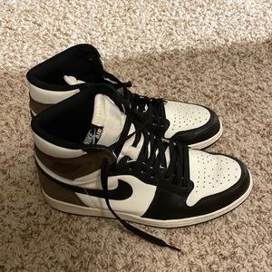 Jordan 1 mocha size 10 mens